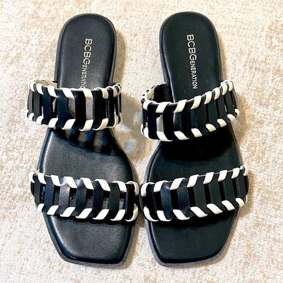 BCBGENERATION Lemah Double Band Sandals.       New In Box - Picture 2 of 7